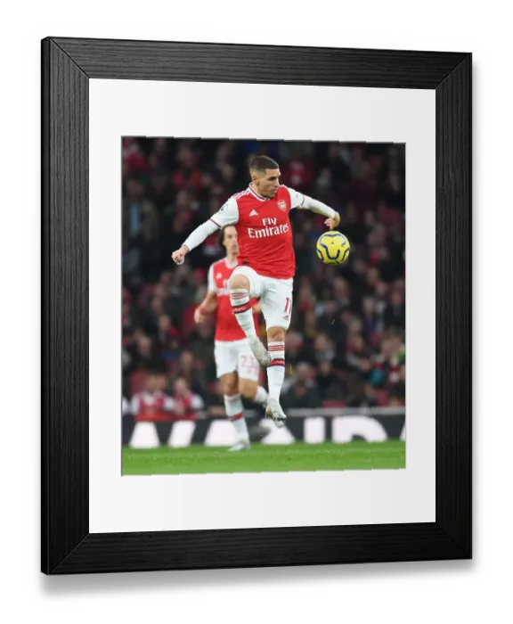 Framed Print : Torreira in Action: Arsenal vs. Southampton, Premier League 2019-20 Framed Print : Torreira in Action: Arsenal vs. Southampton, Premier League 2019-20