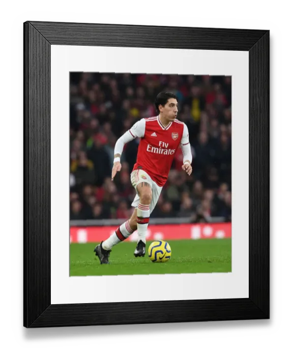 Framed Print : Arsenal's Bellerin Faces Off Against Southampton in Premier League Showdown Framed Print : Arsenal's Bellerin Faces Off Against Southampton in Premier League Showdown