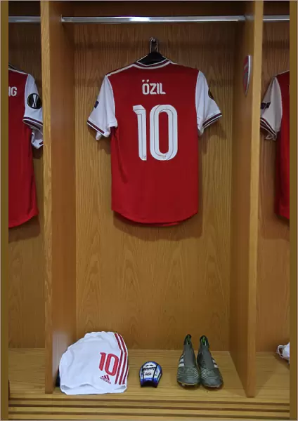 Arsenal FC: Mesut Ozil's Match Kit in the Changing Room before Arsenal v Eintracht Frankfurt (UEFA Europa League, Group F)
