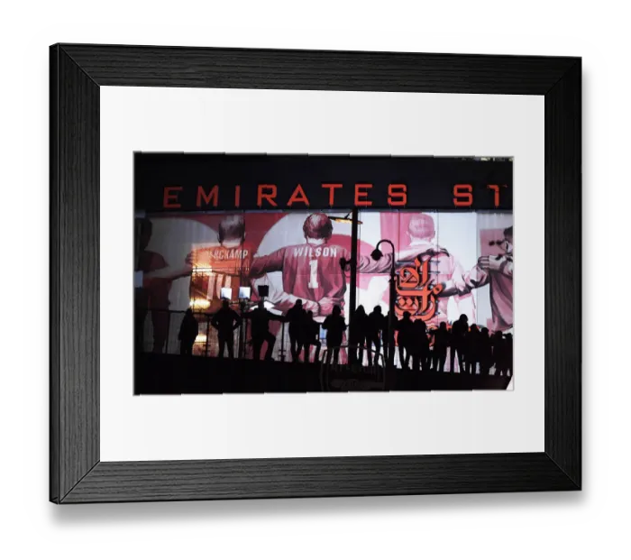 Framed Print : Arsenal vs Eintracht Frankfurt: Europa League Clash at Emirates Stadium