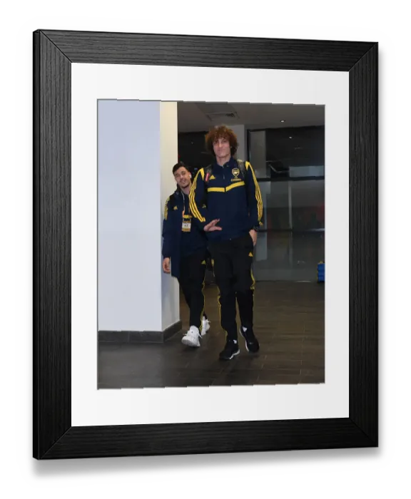 Framed Print : Arsenal vs. Eintracht Frankfurt: UEFA Europa League Clash at Emirates Stadium