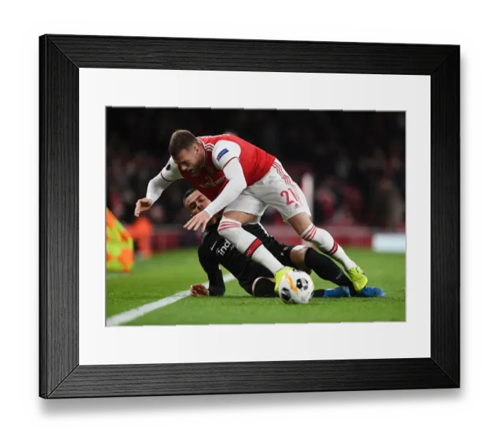 Framed Print : Arsenal vs Eintracht Frankfurt: Europa League Battle at Emirates Stadium Framed Print : Arsenal vs Eintracht Frankfurt: Europa League Battle at Emirates Stadium