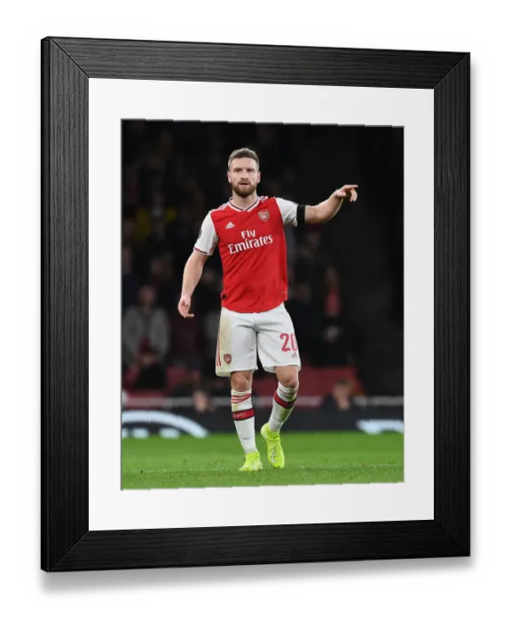 Framed Print : Arsenal vs Eintracht Frankfurt: Group F - UEFA Europa League Showdown at Emirates Stadium