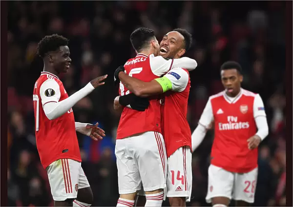 Arsenal Celebrate Aubameyang's Goal Against Eintracht Frankfurt in Europa League