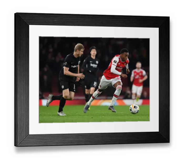 Framed Print : Joe Willock's Europa League Masterclass: Outsmarting Martin Hinteregger with Skill and Agility Framed Print : Joe Willock's Europa League Masterclass: Outsmarting Martin Hinteregger with Skill and Agility