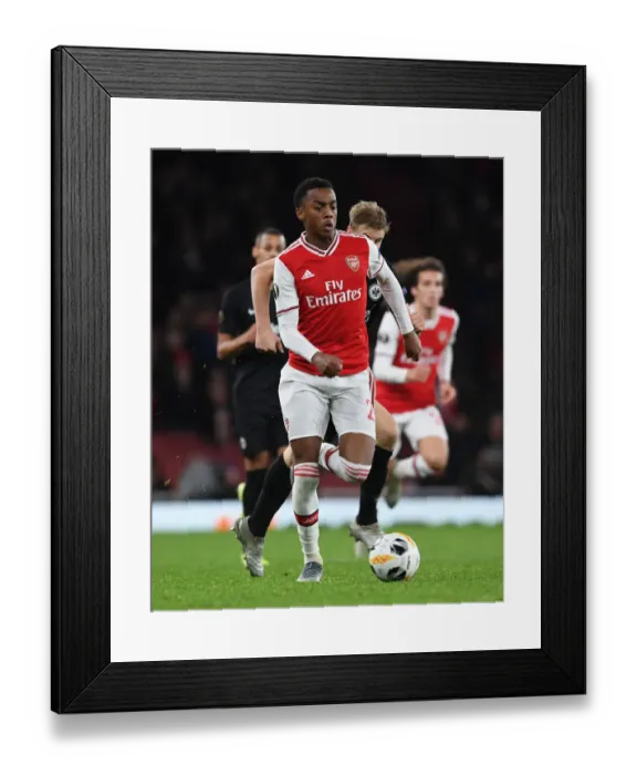 Framed Print : Arsenal's Joe Willock in Action against Eintracht Frankfurt in Europa League Clash Framed Print : Arsenal's Joe Willock in Action against Eintracht Frankfurt in Europa League Clash