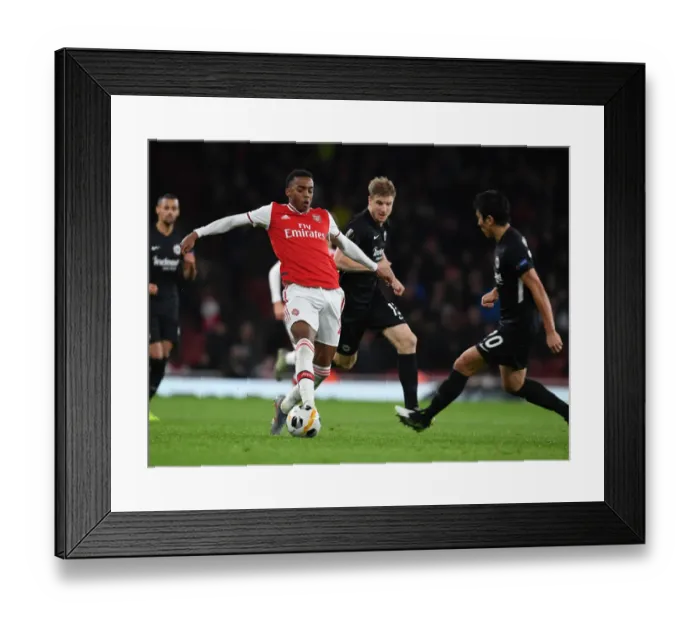 Framed Print : Arsenal vs Eintracht Frankfurt: Europa League Battle at Emirates Stadium
