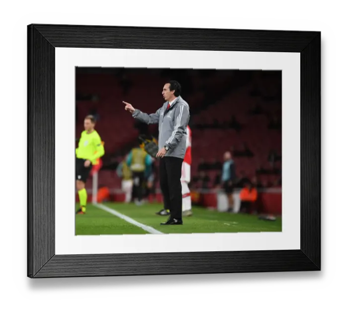 Framed Print : Unai Emery Leads Arsenal in Europa League Battle against Eintracht Frankfurt