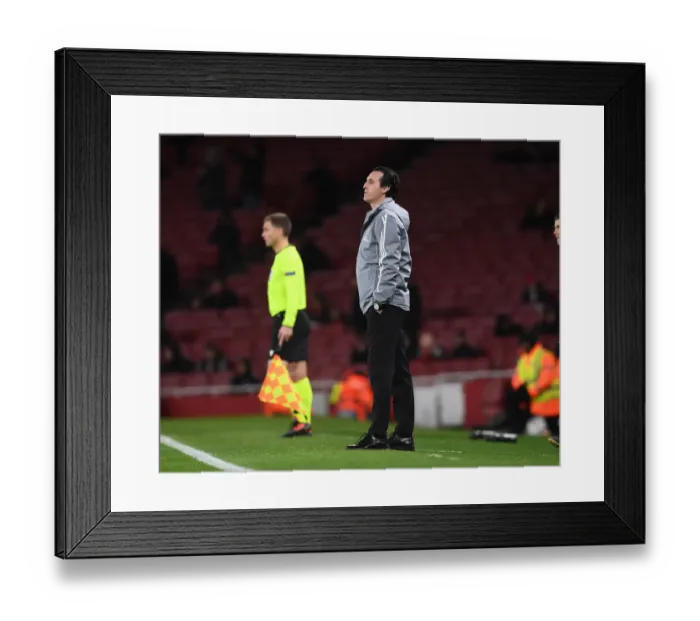 Framed Print : Unai Emery Leads Arsenal in Europa League Clash Against Eintracht Frankfurt