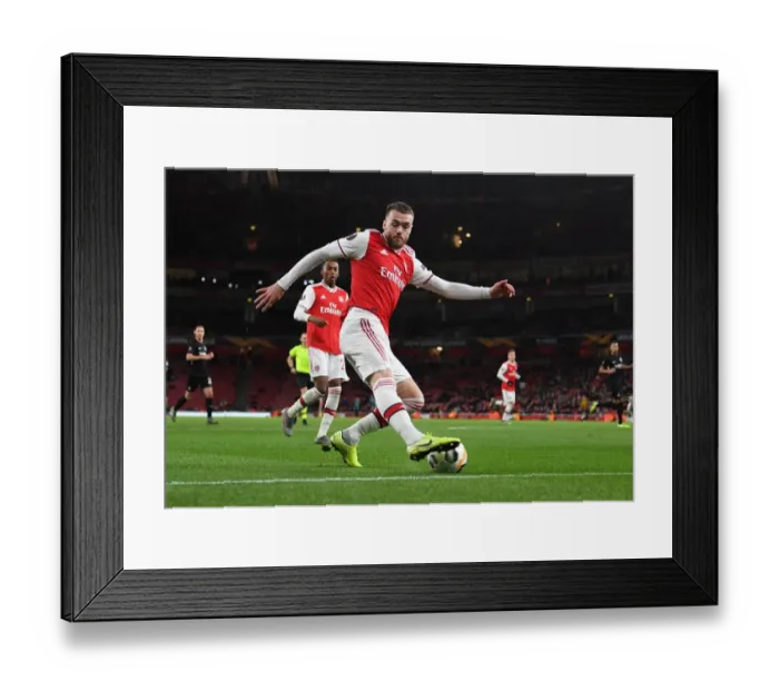 Framed Print : Calum Chambers in Action: Arsenal vs Eintracht Frankfurt - UEFA Europa League 2019-20