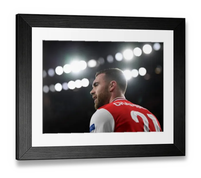 Framed Print : Calum Chambers in Action: Arsenal vs Eintracht Frankfurt, UEFA Europa League 2019-20 Framed Print : Calum Chambers in Action: Arsenal vs Eintracht Frankfurt, UEFA Europa League 2019-20
