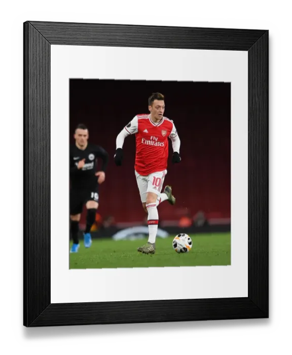 Framed Print : Arsenal's Ozil Stars in Europa League Showdown vs. Eintracht Frankfurt