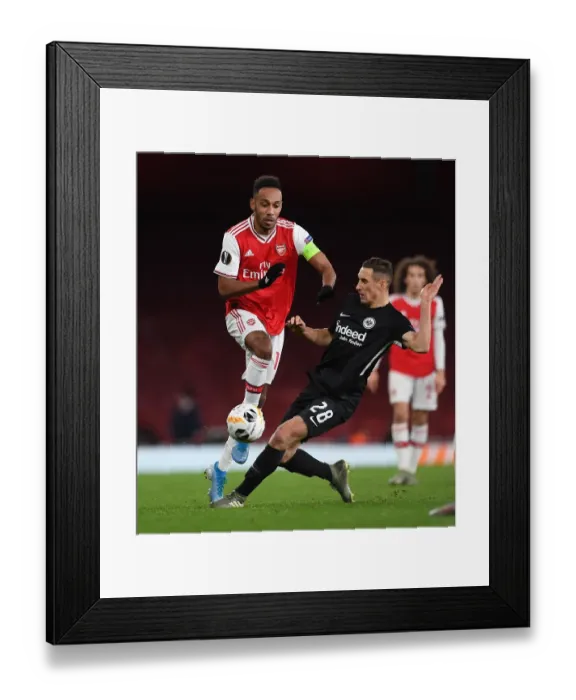 Framed Print : Pierre-Emerick Aubameyang (Arsenal) Dominik Kohr (Eintracht) Framed Print : Pierre-Emerick Aubameyang (Arsenal) Dominik Kohr (Eintracht)
