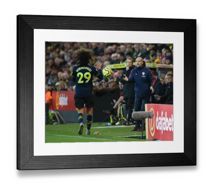Framed Print : Arsenal: Ljungberg Encourages Guendouzi on the Pitch during Norwich Match Framed Print : Arsenal: Ljungberg Encourages Guendouzi on the Pitch during Norwich Match