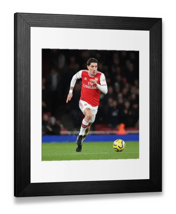 Framed Print : Arsenal's Hector Bellerin in Action Against Brighton & Hove Albion (Premier League 2019-20)