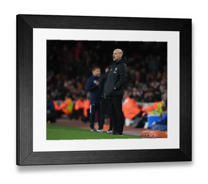 Framed Print : Freddie Ljungberg Leads Arsenal at Emirates Stadium: Arsenal vs Brighton & Hove Albion (2019-20)