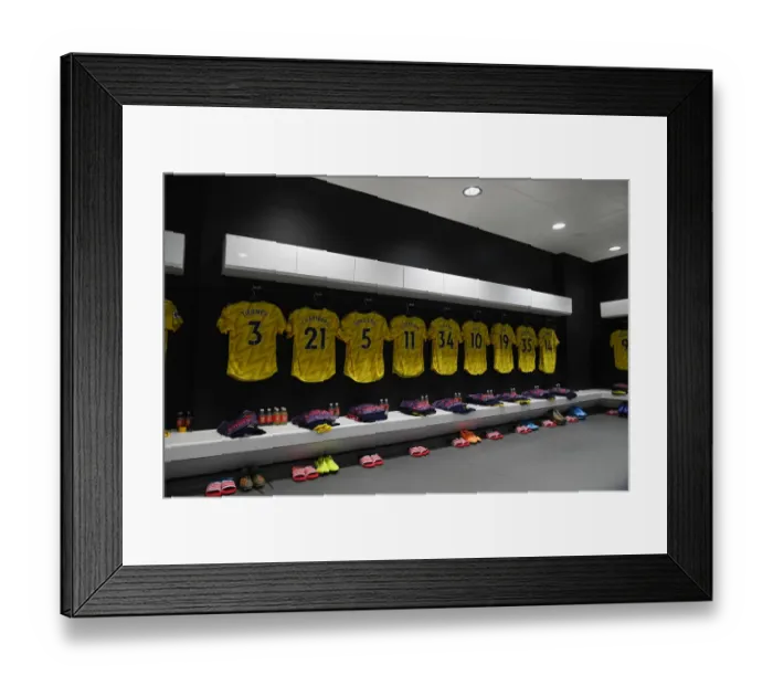 Framed Print : Arsenal's Pre-Match Huddle: West Ham United vs Arsenal FC, Premier League 2019-20 Framed Print : Arsenal's Pre-Match Huddle: West Ham United vs Arsenal FC, Premier League 2019-20