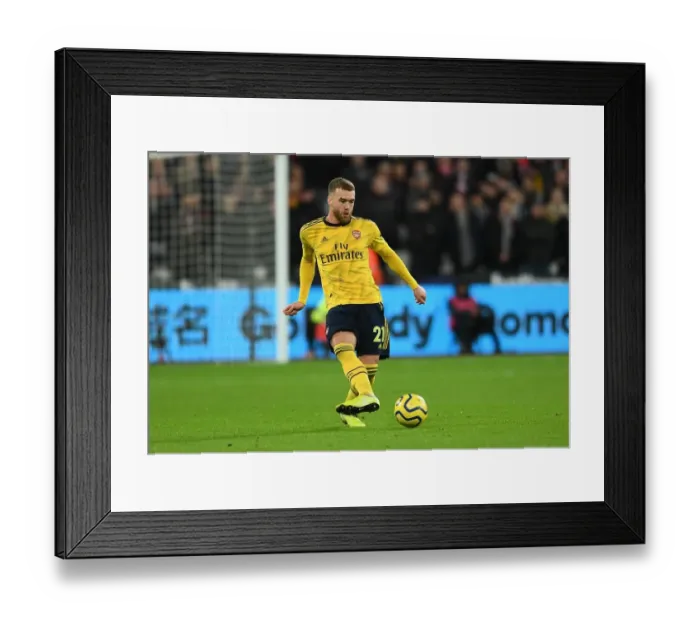 Framed Print : Arsenal's Calum Chambers in Action against West Ham United - Premier League Showdown, London (December 2019) Framed Print : Arsenal's Calum Chambers in Action against West Ham United - Premier League Showdown, London (December 2019)