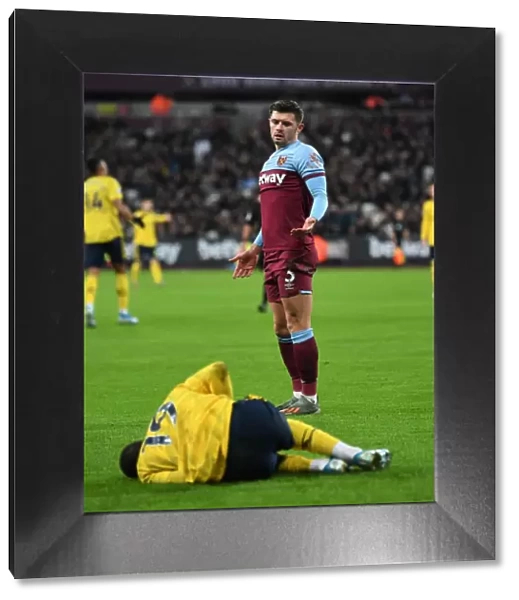 West Ham vs Arsenal: Cresswell Overlooks Injured Pepe in Intense Premier League Clash