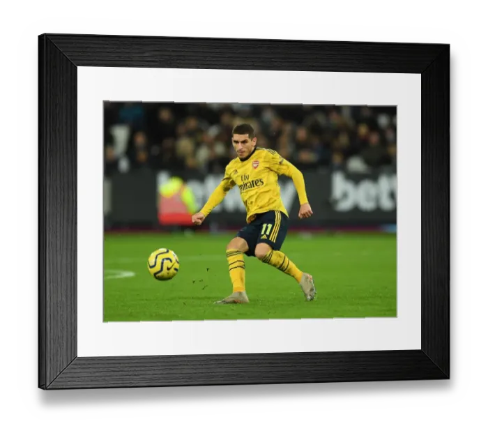 Framed Print : Torreira in Action: West Ham vs. Arsenal - Premier League Clash (2019-20)