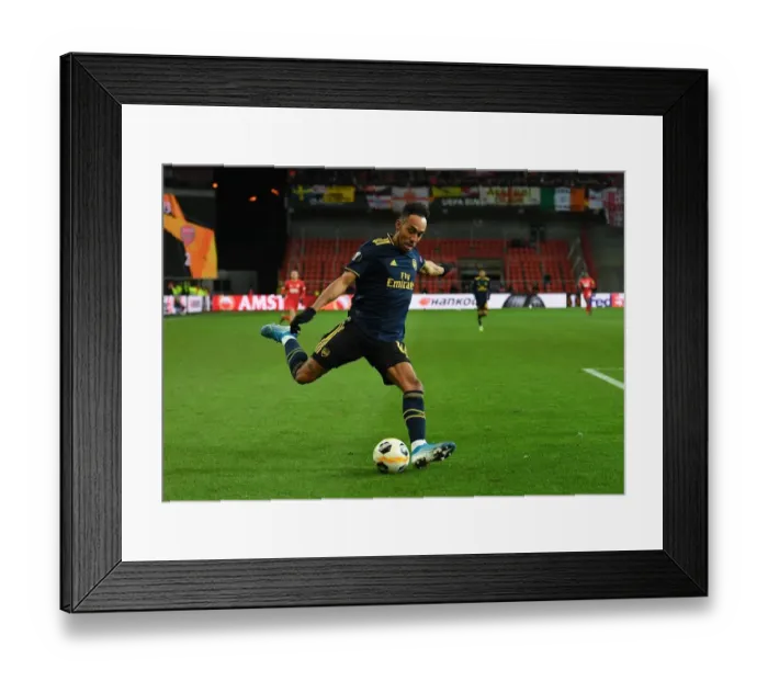 Framed Print : Aubameyang in Action: Arsenal vs Standard Liege, UEFA Europa League (December 2019)