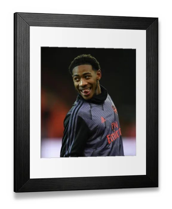 Framed Print : Zech Medley Prepares for Arsenal's Europa League Clash against Standard Liege Framed Print : Zech Medley Prepares for Arsenal's Europa League Clash against Standard Liege