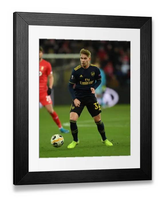 Framed Print : Emile Smith Rowe in Action: Arsenal vs. Standard Liege, UEFA Europa League (Group F, 2019)