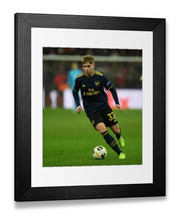 Framed Print : Emile Smith Rowe: Arsenal's Radiant Young Talent Dazzles in Europa League Battle against Standard Liege Framed Print : Emile Smith Rowe: Arsenal's Radiant Young Talent Dazzles in Europa League Battle against Standard Liege