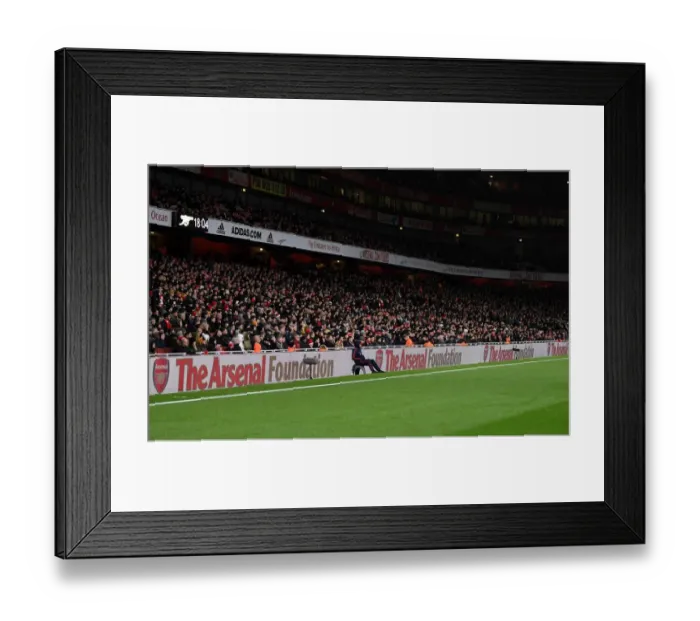 Framed Print : Arsenal vs Manchester City: Premier League Clash at Emirates Stadium Framed Print : Arsenal vs Manchester City: Premier League Clash at Emirates Stadium