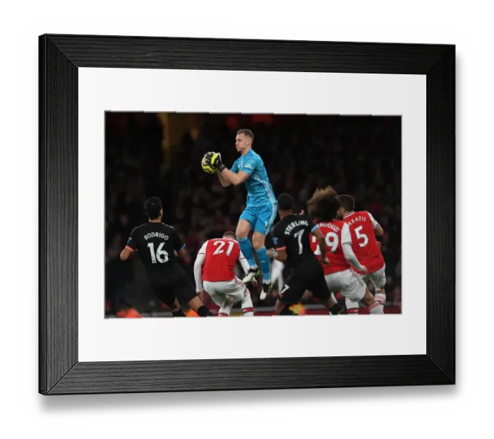 Framed Print : Arsenal's Bernd Leno in Action: Arsenal vs Manchester City (Premier League 2019-20)
