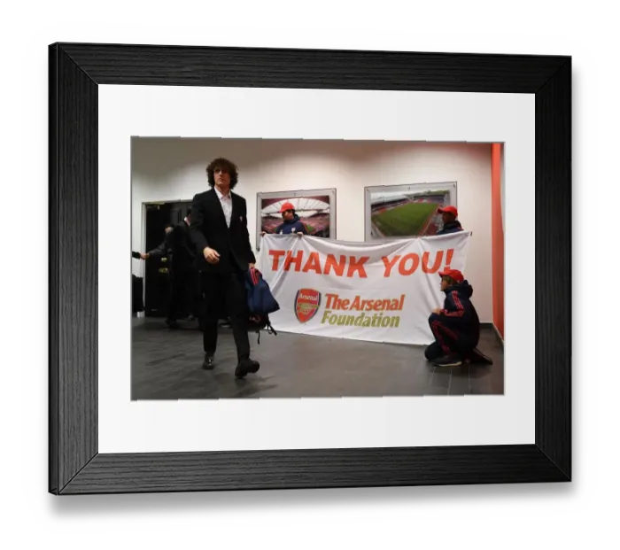 Framed Print : Arsenal's David Luiz Prepares for Manchester City Showdown in Premier League Clash