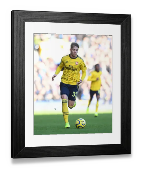 Framed Print : Emile Smith Rowe in Action: Everton vs Arsenal, Premier League 2019-20