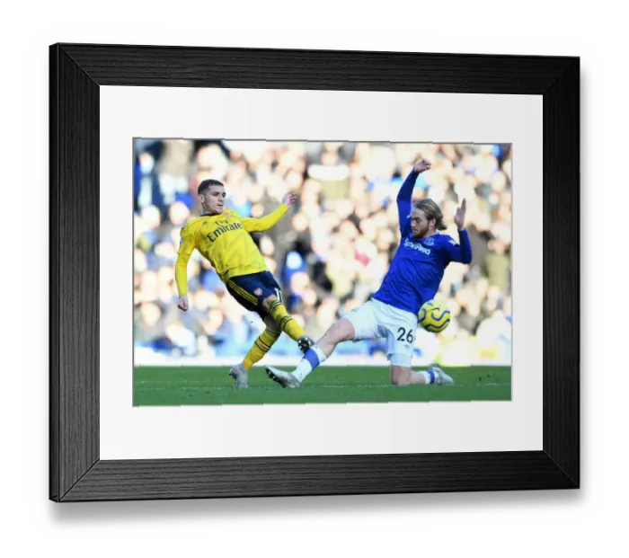 Framed Print : Torreira vs. Davies: Everton vs. Arsenal Football Clash in Premier League (December 2019) Framed Print : Torreira vs. Davies: Everton vs. Arsenal Football Clash in Premier League (December 2019)