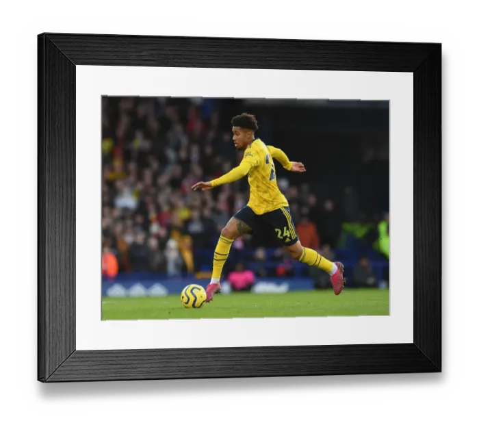 Framed Print : Reiss Nelson in Action: Everton vs. Arsenal, Premier League 2019-20