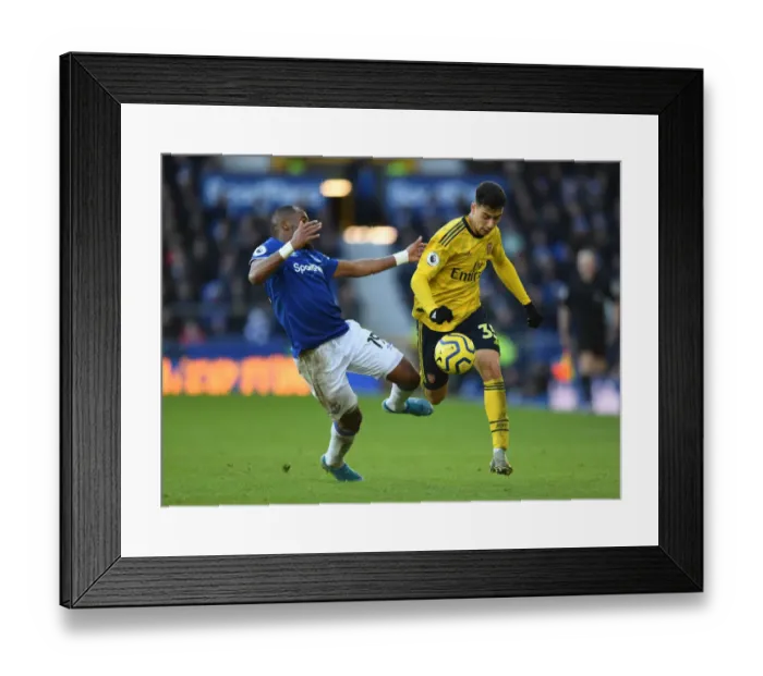Framed Print : Martinelli vs Sidibe: Clash at Goodison Park - Everton vs Arsenal, Premier League 2019-20