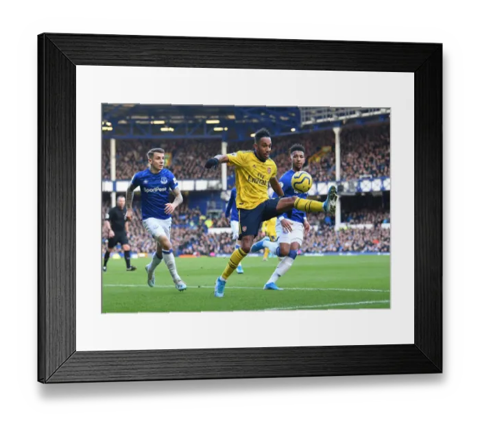 Framed Print : Aubameyang Under Pressure: Everton vs. Arsenal, Premier League 2019-20 Framed Print : Aubameyang Under Pressure: Everton vs. Arsenal, Premier League 2019-20