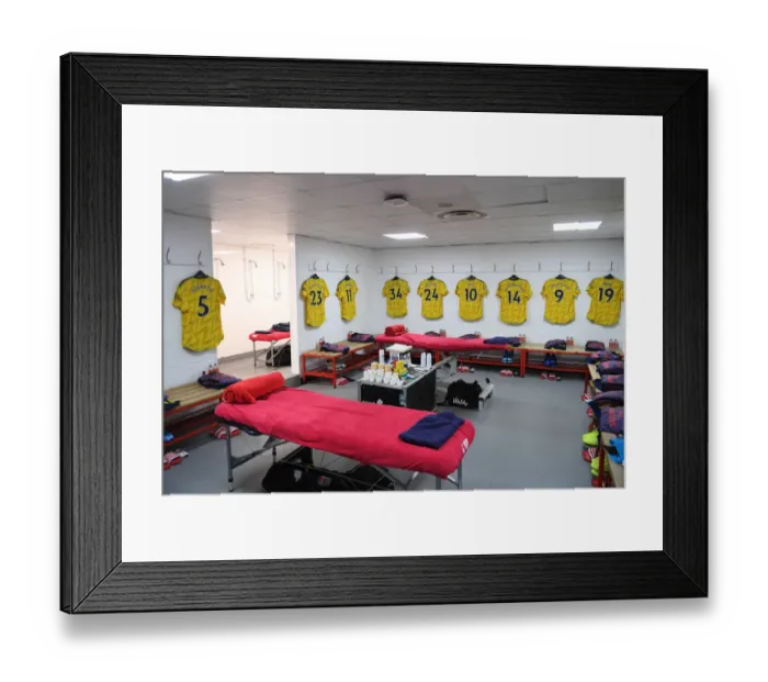 Framed Print : Arsenal's Unity: The Pre-Match Huddle Before Battle against AFC Bournemouth, Premier League 2019-20 Framed Print : Arsenal's Unity: The Pre-Match Huddle Before Battle against AFC Bournemouth, Premier League 2019-20