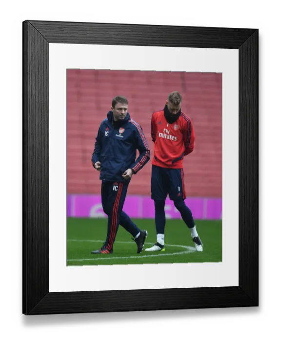 Framed Print : Arsenal's Inaki Cana Pavon and Bernd Leno Prepare for Arsenal v Manchester United (2019-20)
