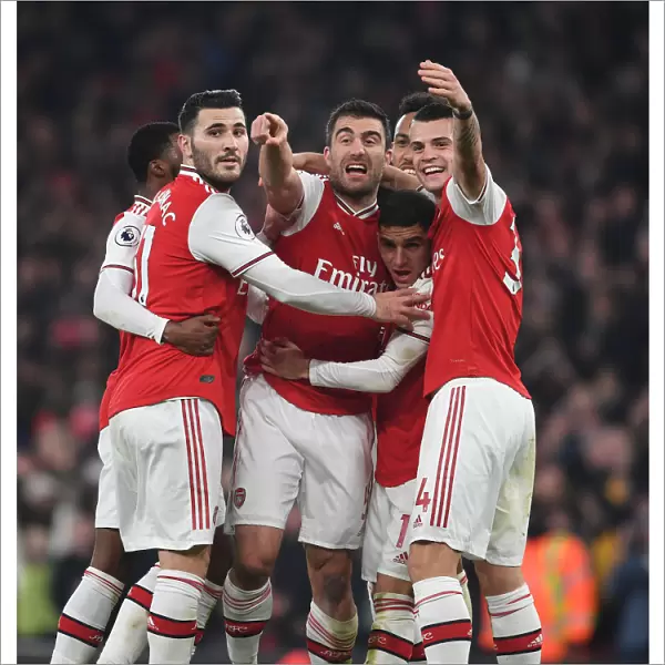 Arsenal Celebrate Sokratis's Goal Against Manchester United (2019-20)