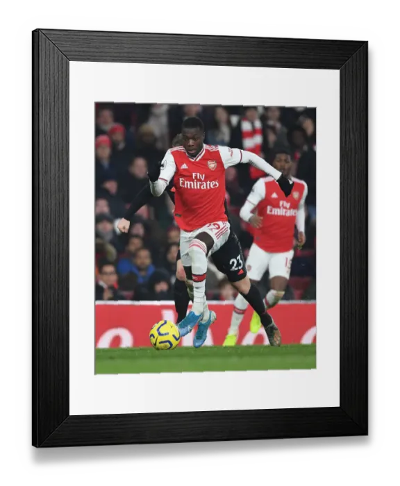 Framed Print : Arsenal vs Manchester United: Pepe Faces His Former Team in Premier League Clash
