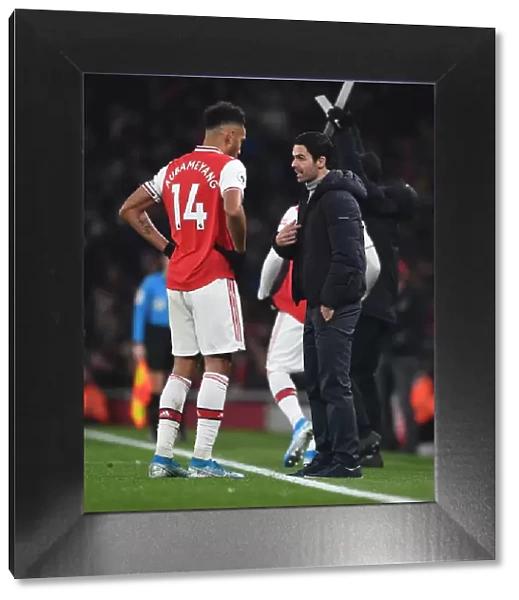 Arsenal's Mikel Arteta Conferencing with Aubameyang Amid Manchester United Tension (Arsenal vs. Manchester United, Premier League 2019-20)