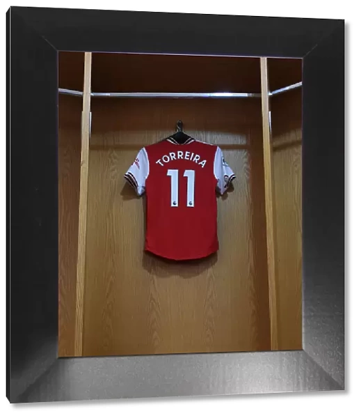 Arsenal FC: Lucas Torreira's Emirates Jersey Hang Before Manchester United Clash (2019-20)