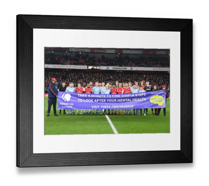 Framed Print : Arsenal vs Leeds United: FA Cup Battle at Emirates Stadium Framed Print : Arsenal vs Leeds United: FA Cup Battle at Emirates Stadium