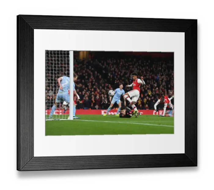 Framed Print : Reiss Nelson Scores the FA Cup-Winning Goal for Arsenal Against Leeds United