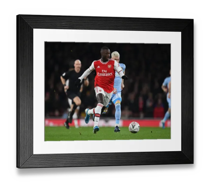 Framed Print : Arsenal vs Leeds United: FA Cup Showdown at Emirates Stadium