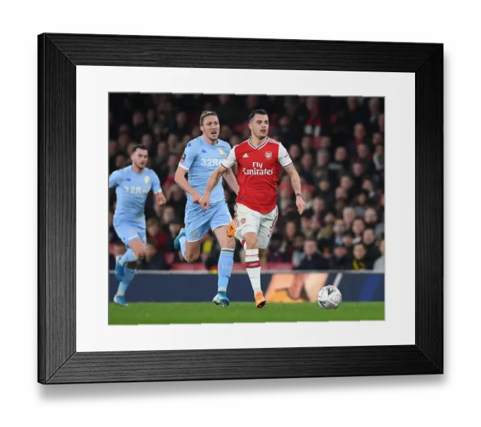 Framed Print : Arsenal vs Leeds United: FA Cup Third Round Clash at Emirates Stadium