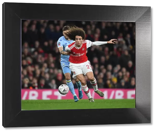 Arsenal's Guendouzi Outmaneuvers Leeds Klich in FA Cup Clash