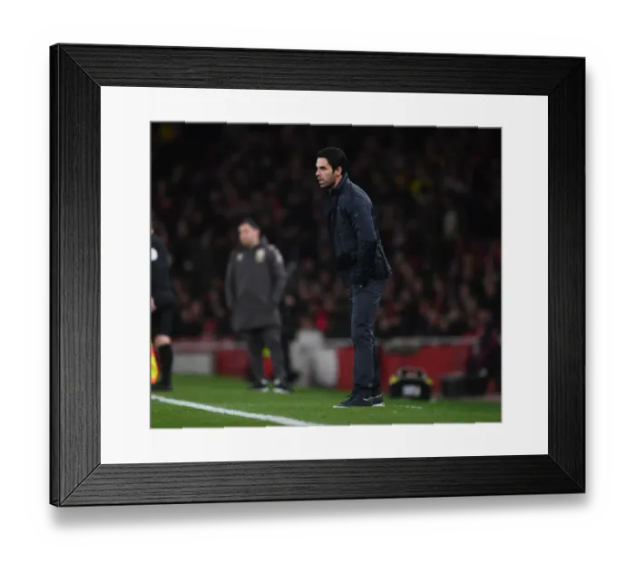 Framed Print : Arsenal vs Leeds United: FA Cup Third Round Clash at Emirates Stadium Framed Print : Arsenal vs Leeds United: FA Cup Third Round Clash at Emirates Stadium