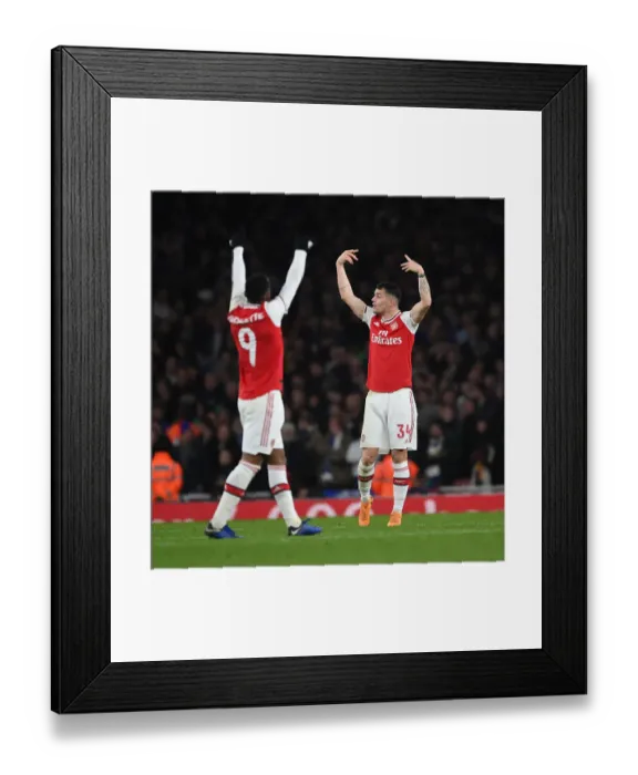 Framed Print : Arsenal vs Leeds United: FA Cup Third Round Clash at Emirates Stadium