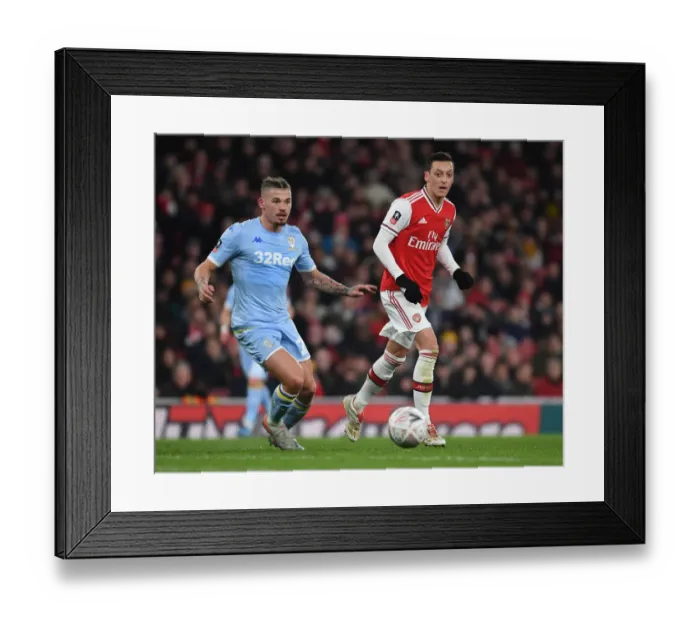 Framed Print : Arsenal vs Leeds United: FA Cup Battle at Emirates Stadium